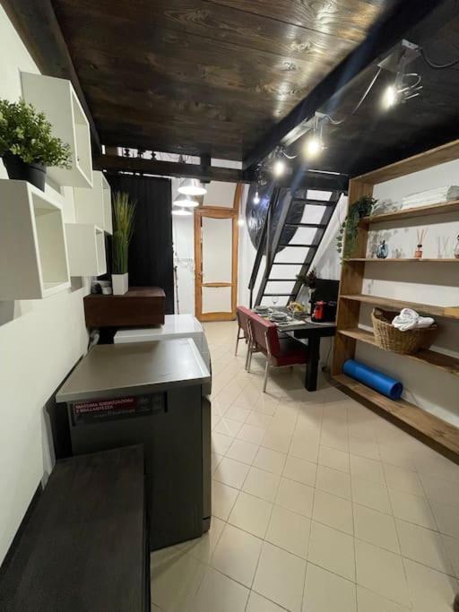 Art Studio Appartamento Castello Каляри Екстериор снимка