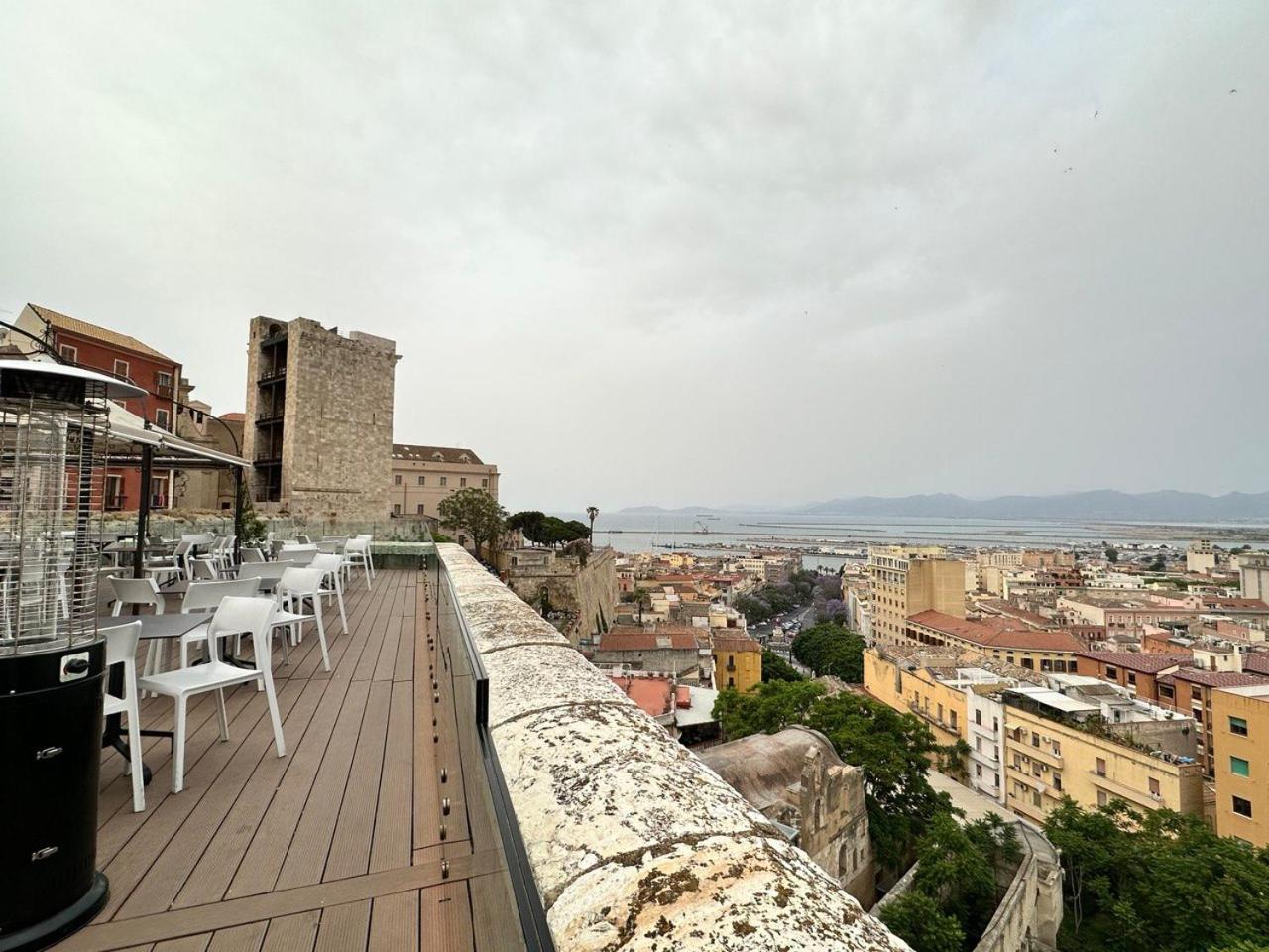 Art Studio Appartamento Castello Каляри Екстериор снимка